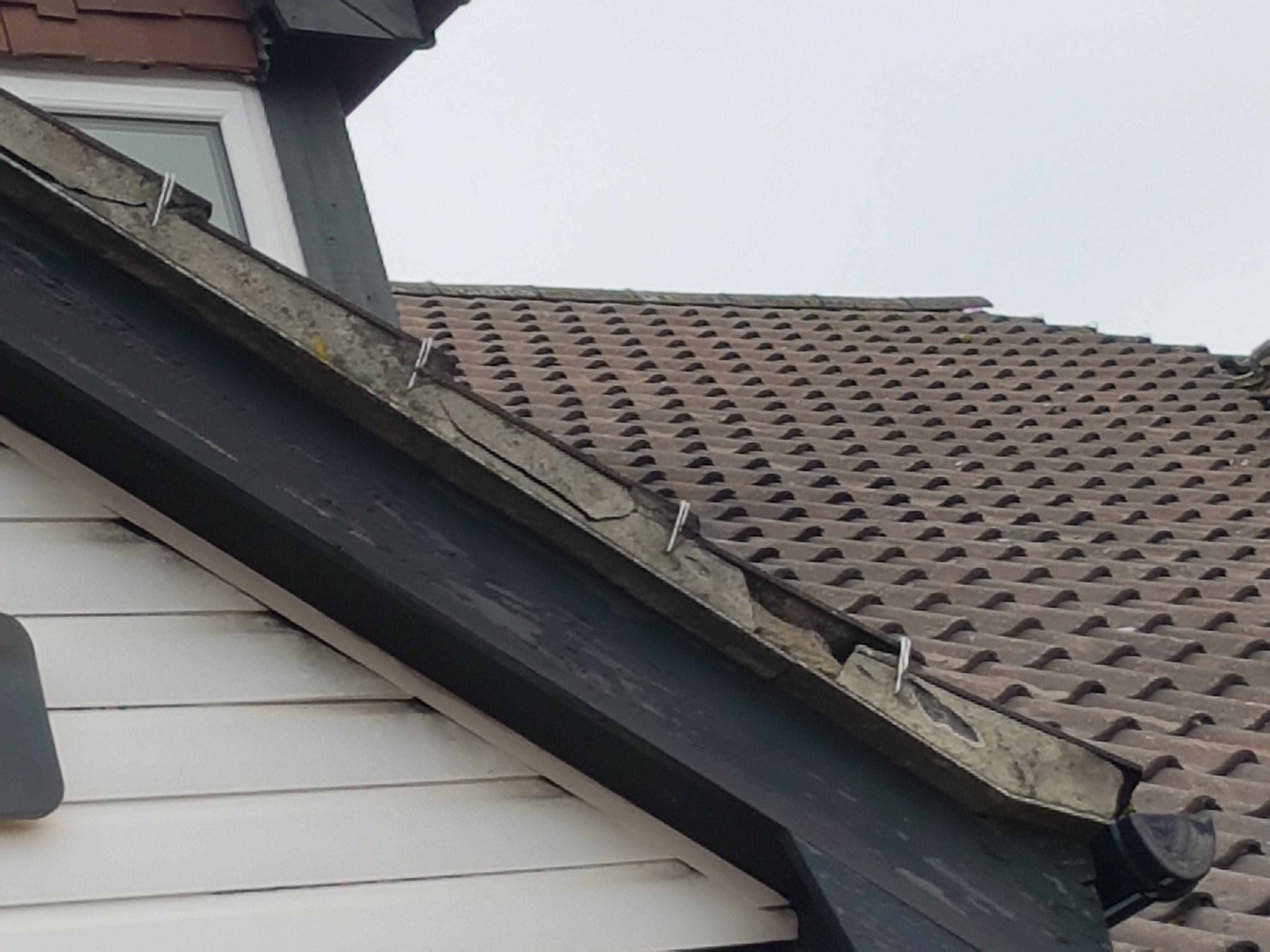Roof Verge Repair Damaged Tile